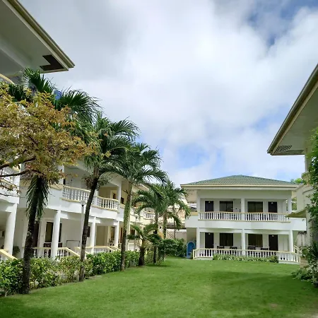 Hotel Bans Boracay